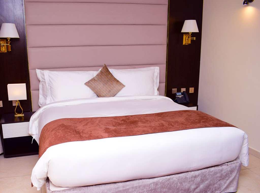 Monty Suites & Golf Uyo Ruang foto