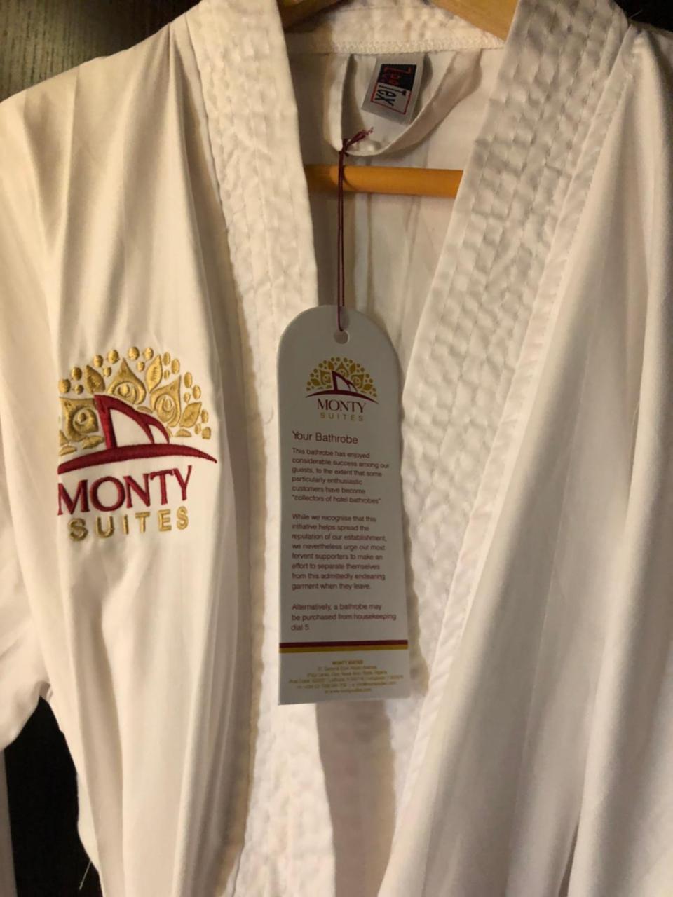 Monty Suites & Golf Uyo Bagian luar foto